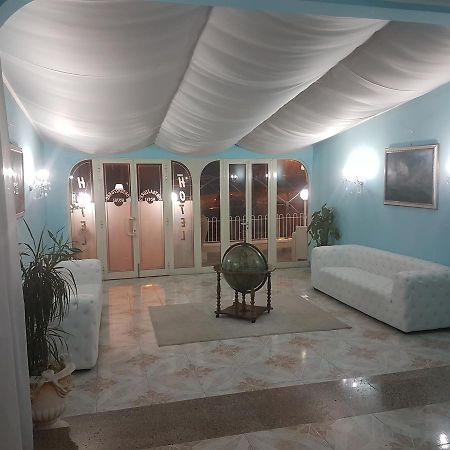 Hotel Porto Azzurro Giardini Naxos Eksteriør billede
