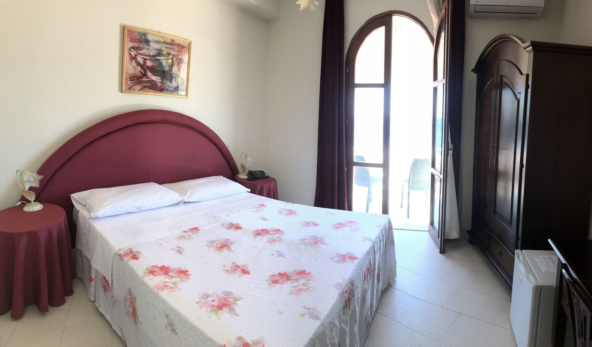 Hotel Porto Azzurro Giardini Naxos Eksteriør billede